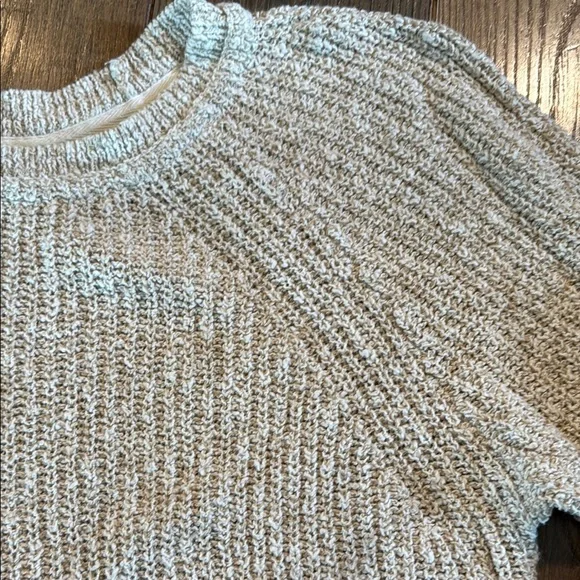 Free People - Picture 3 of 4